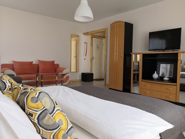 Imagen de la habitación del Hotel Neftehimik. Foto 17