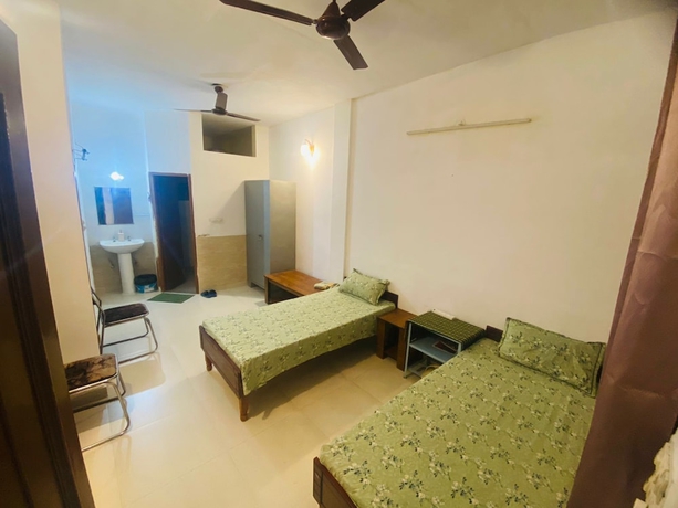 Imagen de la habitación del Hotel Negi Lodge Chandigarh. Foto 10