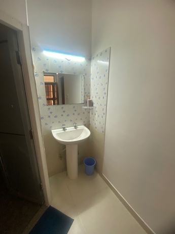 Imagen de la habitación del Hotel Negi Lodge Chandigarh. Foto 15