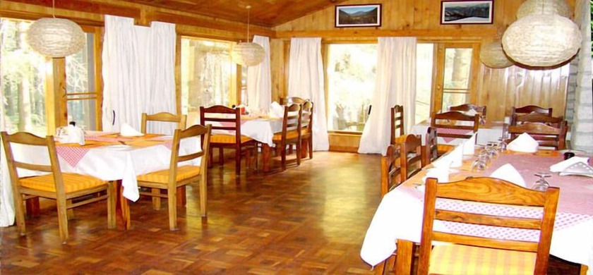 Imagen del bar/restaurante del Hotel Negis Mayflower. Foto 3