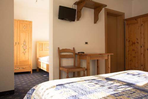 Imagen de la habitación del Hotel N&egrave;s Cr&eacute;pes. Foto 9