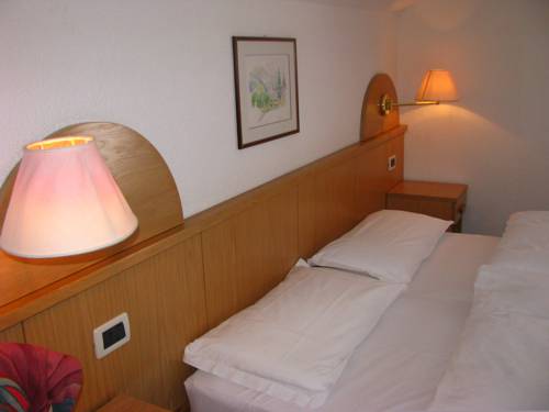 Imagen de la habitación del Hotel N&egrave;s Cr&eacute;pes. Foto 12