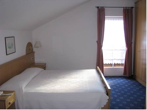 Imagen de la habitación del Hotel N&egrave;s Cr&eacute;pes. Foto 15