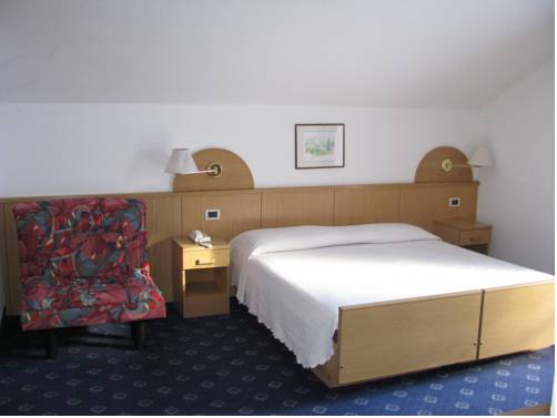 Imagen de la habitación del Hotel N&egrave;s Cr&eacute;pes. Foto 16