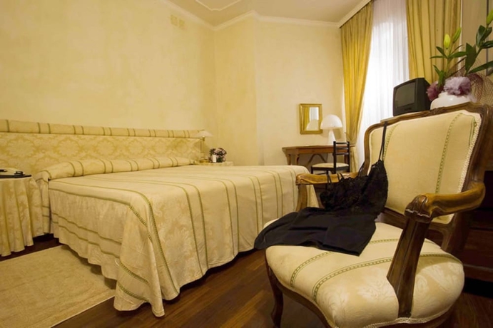 Imagen de la habitación del Hotel Negresco, Cattolica. Foto 4