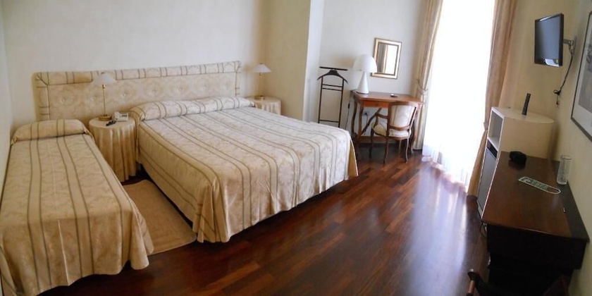 Imagen de la habitación del Hotel Negresco, Cattolica. Foto 10