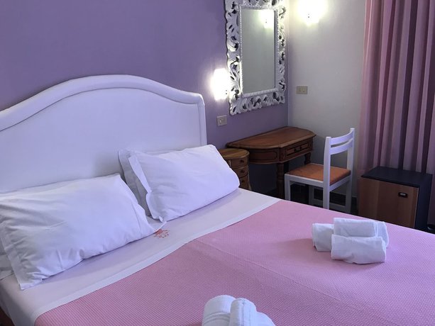 Imagen de la habitación del Hotel Negresco, Cervia. Foto 8