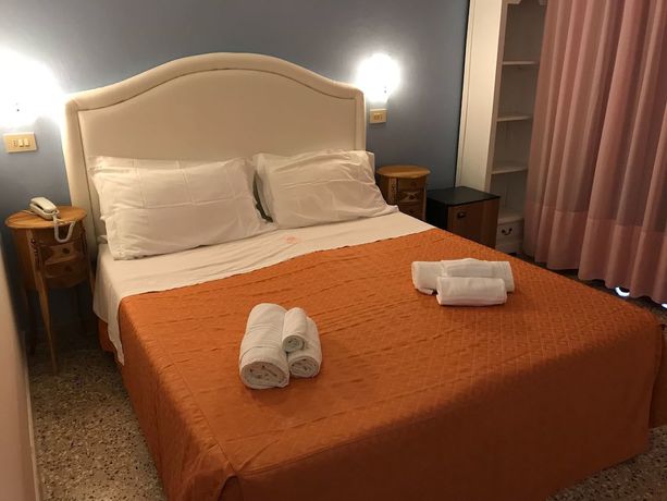 Imagen de la habitación del Hotel Negresco, Cervia. Foto 13