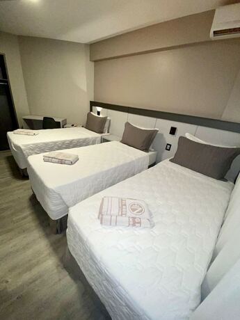 Imagen de la habitación del Hotel Negrini. Foto 14