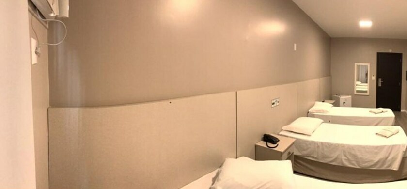 Imagen de la habitación del Hotel Negrini. Foto 22