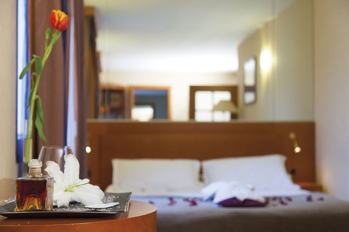 Imagen de la habitación del Hotel Nehô Suites Cannes Croisette. Foto 2