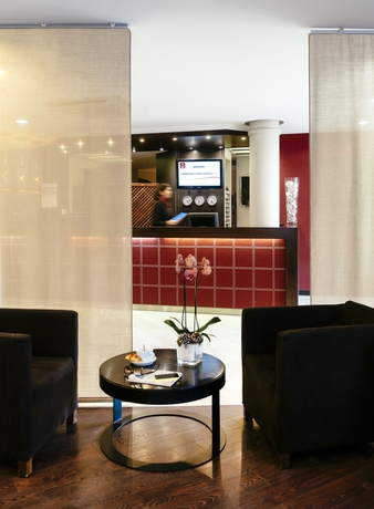 Imagen de los interiores del Hotel Nehô Suites Cannes Croisette. Foto 5