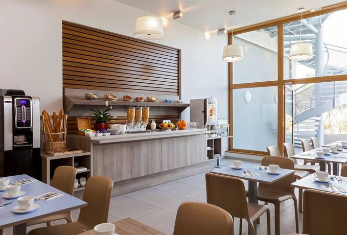 Imagen general del Hotel Nehô Suites Porte De Genève. Foto 7