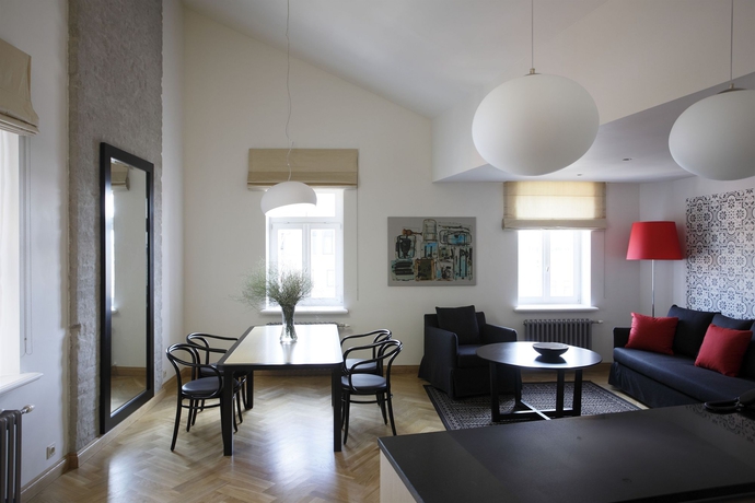 Imagen de los interiores del Hotel Neiburgs. Foto 13