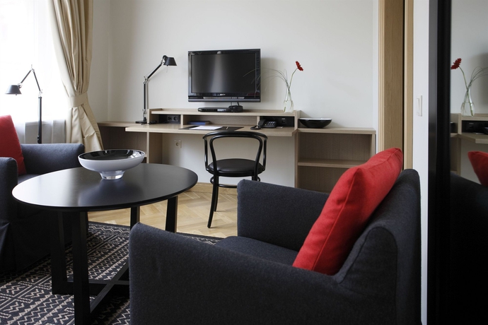 Imagen de los interiores del Hotel Neiburgs. Foto 15