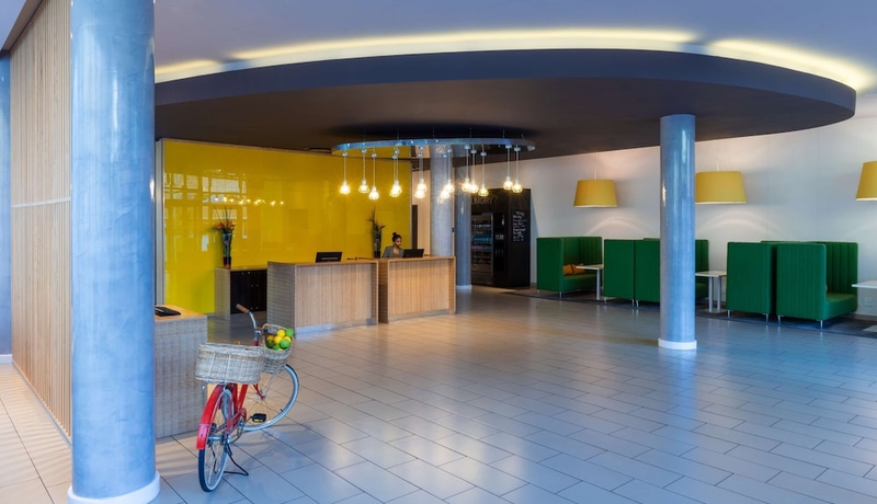 Imagen de los interiores del Hotel Neighbourgood Newlands. Foto 13