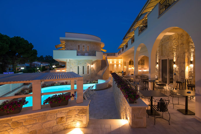 Imagen general del Hotel Neikos Luxury Suites. Foto 1