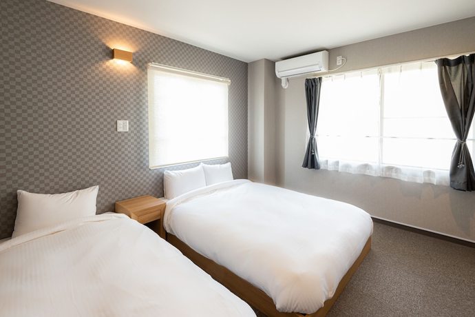 Imagen de la habitación del Hotel Neiraku. Foto 13