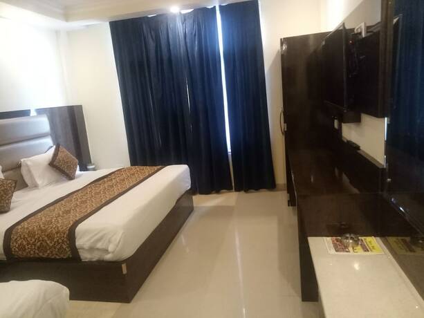 Imagen de la habitación del Hotel Nek. Foto 18