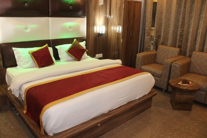 Imagen de la habitación del Hotel Nek. Foto 20