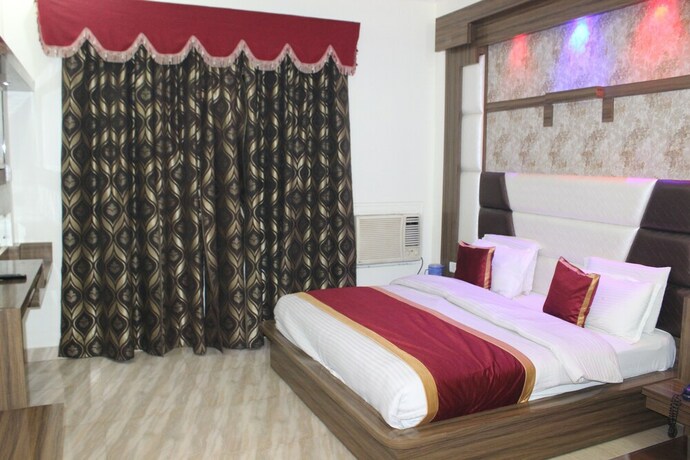 Imagen de la habitación del Hotel Nek. Foto 22