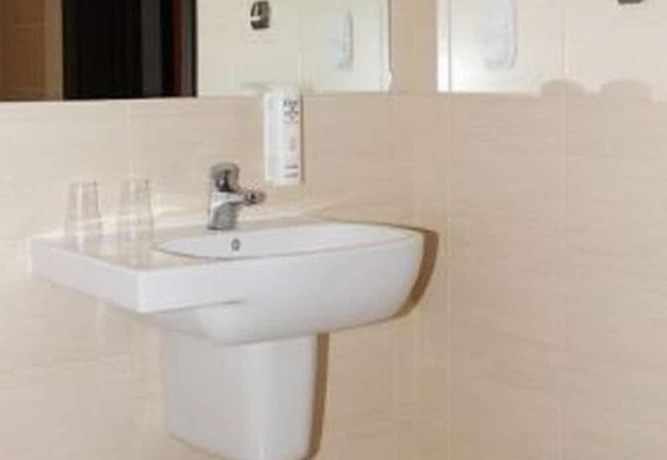 Imagen de la habitación del Hotel Nekla. Foto 15