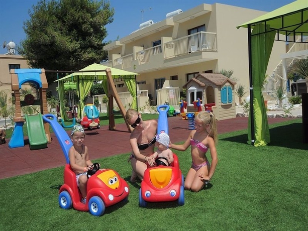 Imagen general del Hotel Nelia Gardens. Foto 3