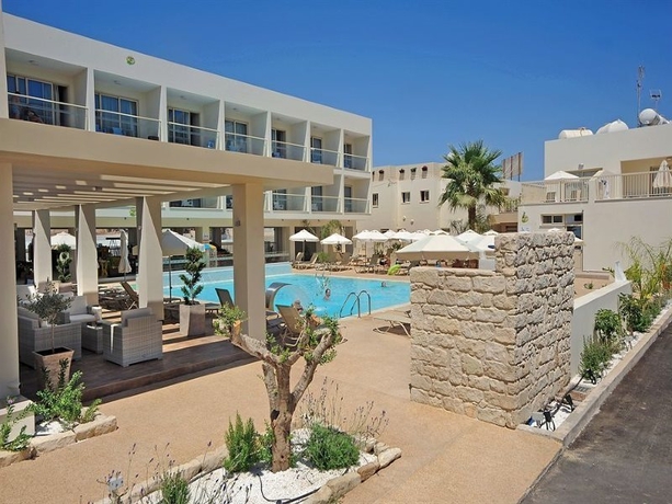 Imagen general del Hotel Nelia Gardens. Foto 8