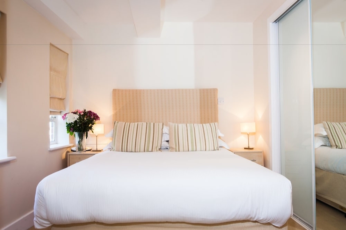 Imagen de la habitación del Hotel Nell Gwynn House. Foto 3