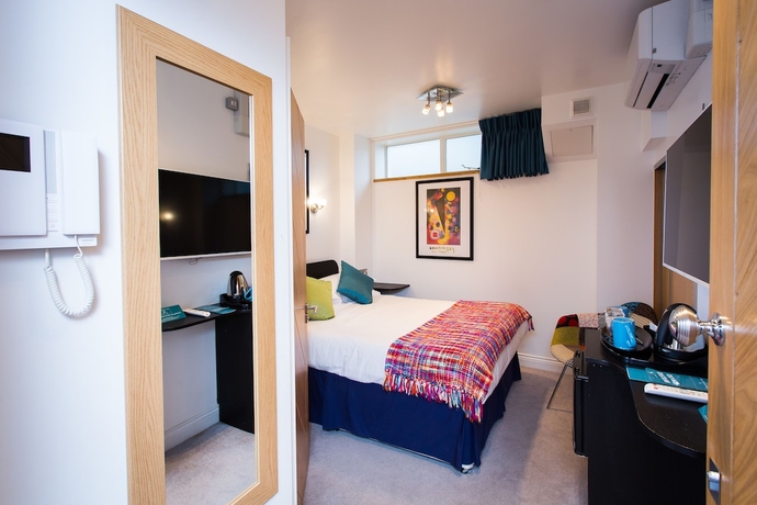 Imagen de la habitación del Hotel Nell Gwynn House. Foto 7