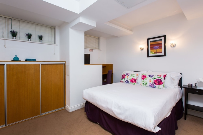 Imagen de la habitación del Hotel Nell Gwynn House. Foto 13