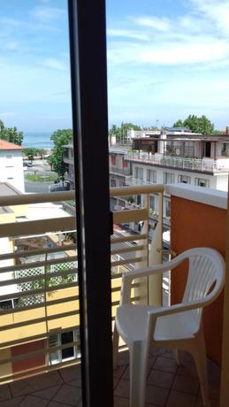 Imagen de la habitación del Hotel Nella, Rimini. Foto 9