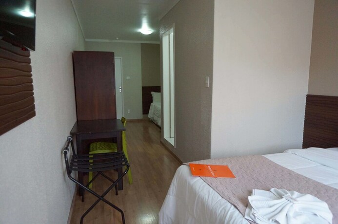 Imagen de la habitación del Hotel Nelo. Foto 18