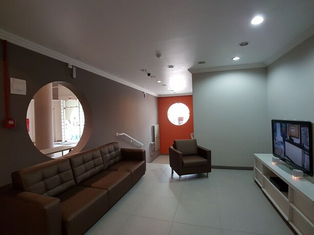 Imagen de los interiores del Hotel Nelo. Foto 28