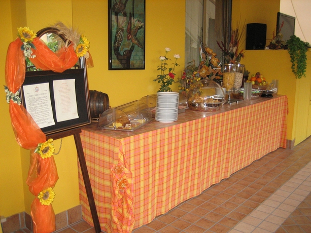 Imagen del bar/restaurante del Hotel Nelson, Alba Adri&aacute;tica. Foto 4