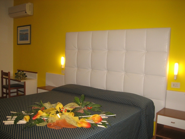 Imagen de la habitación del Hotel Nelson, Alba Adri&aacute;tica. Foto 12