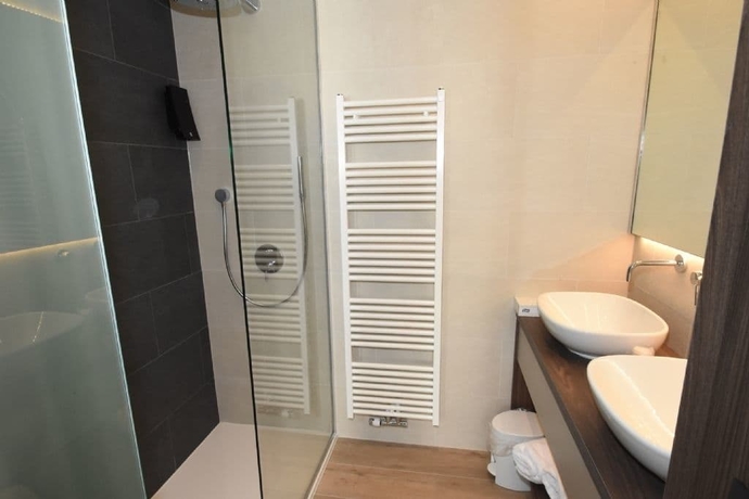 Imagen de la habitación del Hotel Nelson. Foto 9