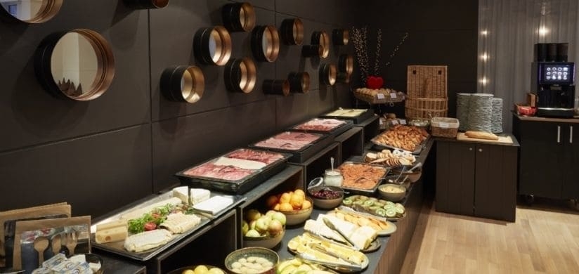 Imagen del bar/restaurante del Hotel Nelson. Foto 6