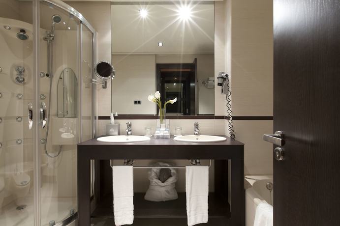 Imagen de la habitación del Hotel Nelva. Foto 18