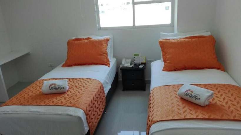 Imagen de la habitación del Hotel NelyMar. Foto 6