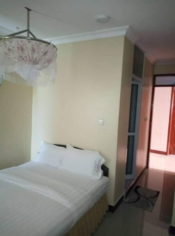 Imagen de la habitación del Hotel Nemarts. Foto 12