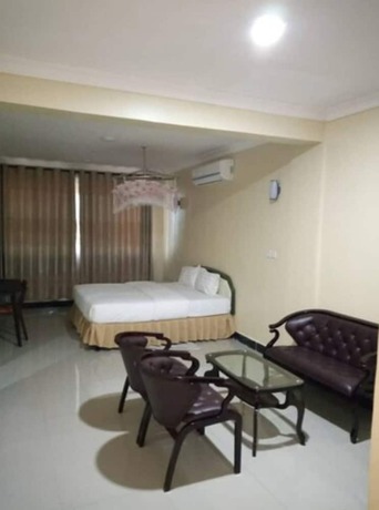 Imagen de la habitación del Hotel Nemarts. Foto 16