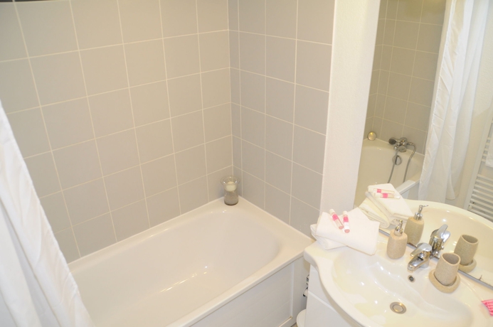 Imagen de la habitación del Hotel Nemea Appart Green Side Biot Sophia Antipolis. Foto 6