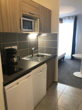 Imagen de la habitación del Hotel Nemea Appart Hotel Grand Cœur Nancy Centre. Foto 2