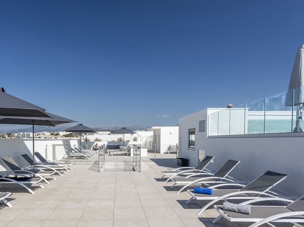 Imagen de los exteriores del Hotel Nemea Appart`Riviera Nice Aeroport. Foto 14