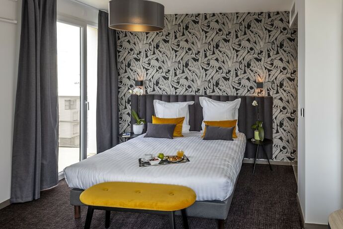 Imagen general del Hotel Nemea Appart'h&ocirc;tel V&eacute;lizy Europe. Foto 5