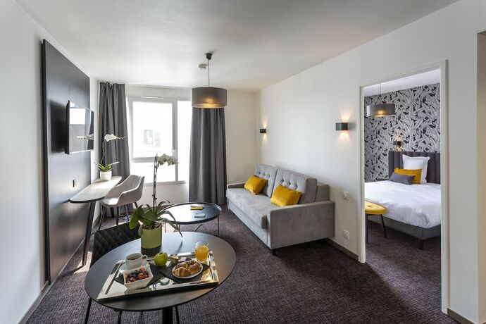 Imagen general del Hotel Nemea Appart'h&ocirc;tel V&eacute;lizy Europe. Foto 9