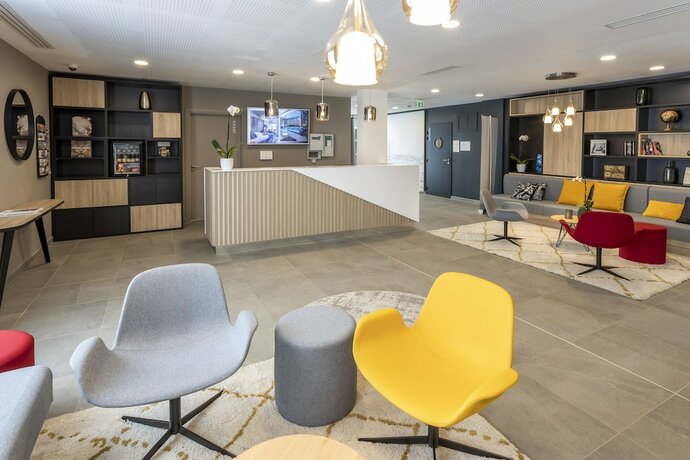 Imagen general del Hotel Nemea Appart'h&ocirc;tel V&eacute;lizy Europe. Foto 11