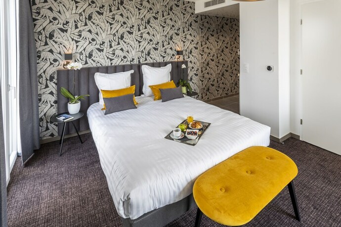 Imagen de la habitación del Hotel Nemea Appart'h&ocirc;tel V&eacute;lizy Europe. Foto 18