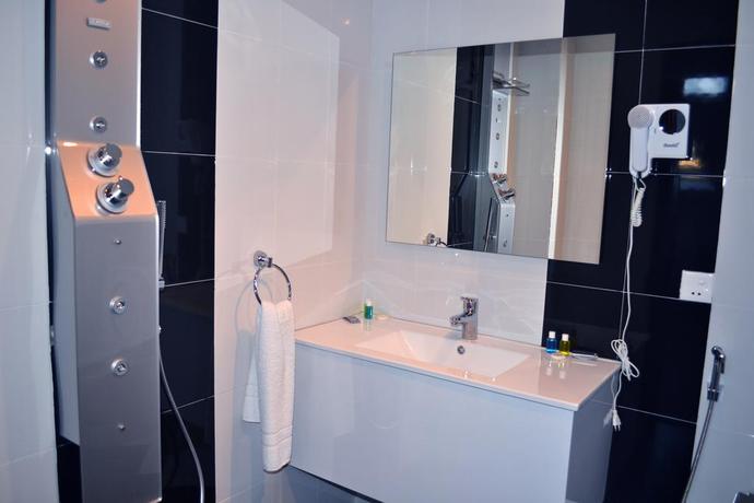 Imagen de la habitación del Hotel Nemi, Baku. Foto 4